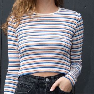 Brandy Melville Santana Long Sleeve Crop Top